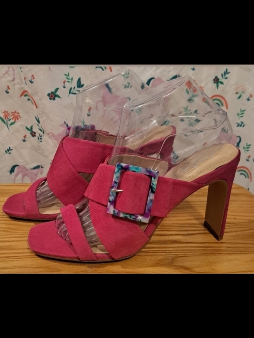 EUC Charles David Gleam Neon Pink Chunky Block Strappy Heel Sandal Shoe SZ 8M
